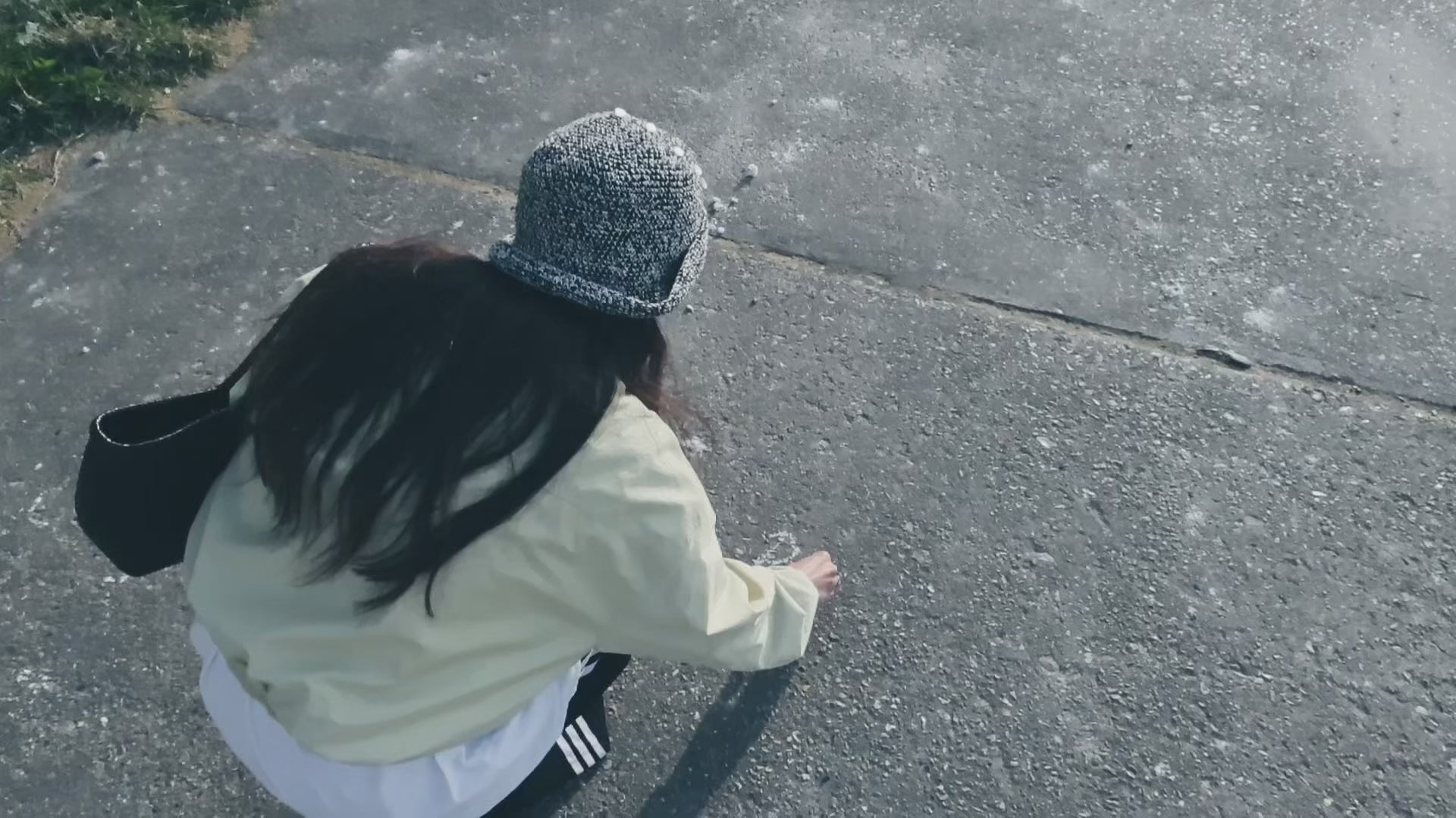 Load video: BEANIES OUT &amp; ABOUT.